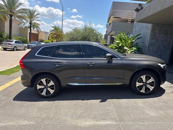 VOLVO XC60 2.0 T8 RECHARGE PLUS AWD GEARTRONIC